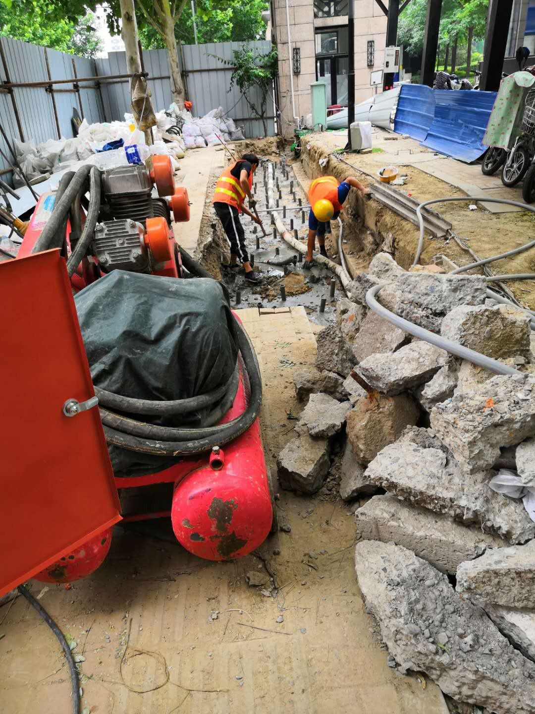 荣县地基加固解决房子的地基下沉问题