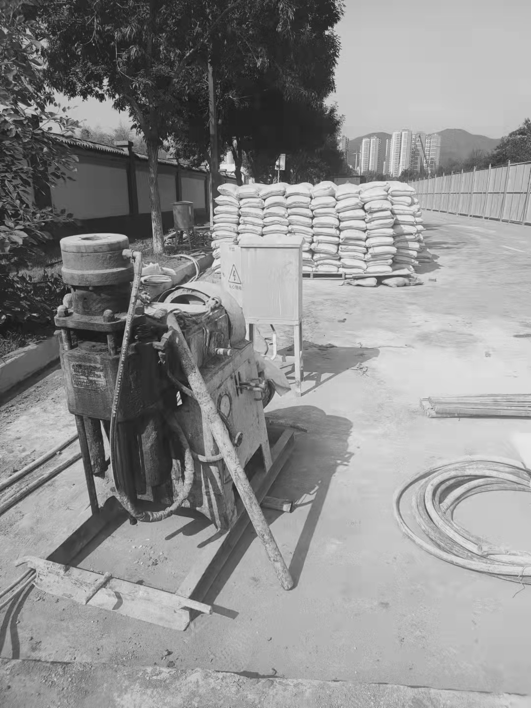 荣县场区重载车疑难路基处理方案